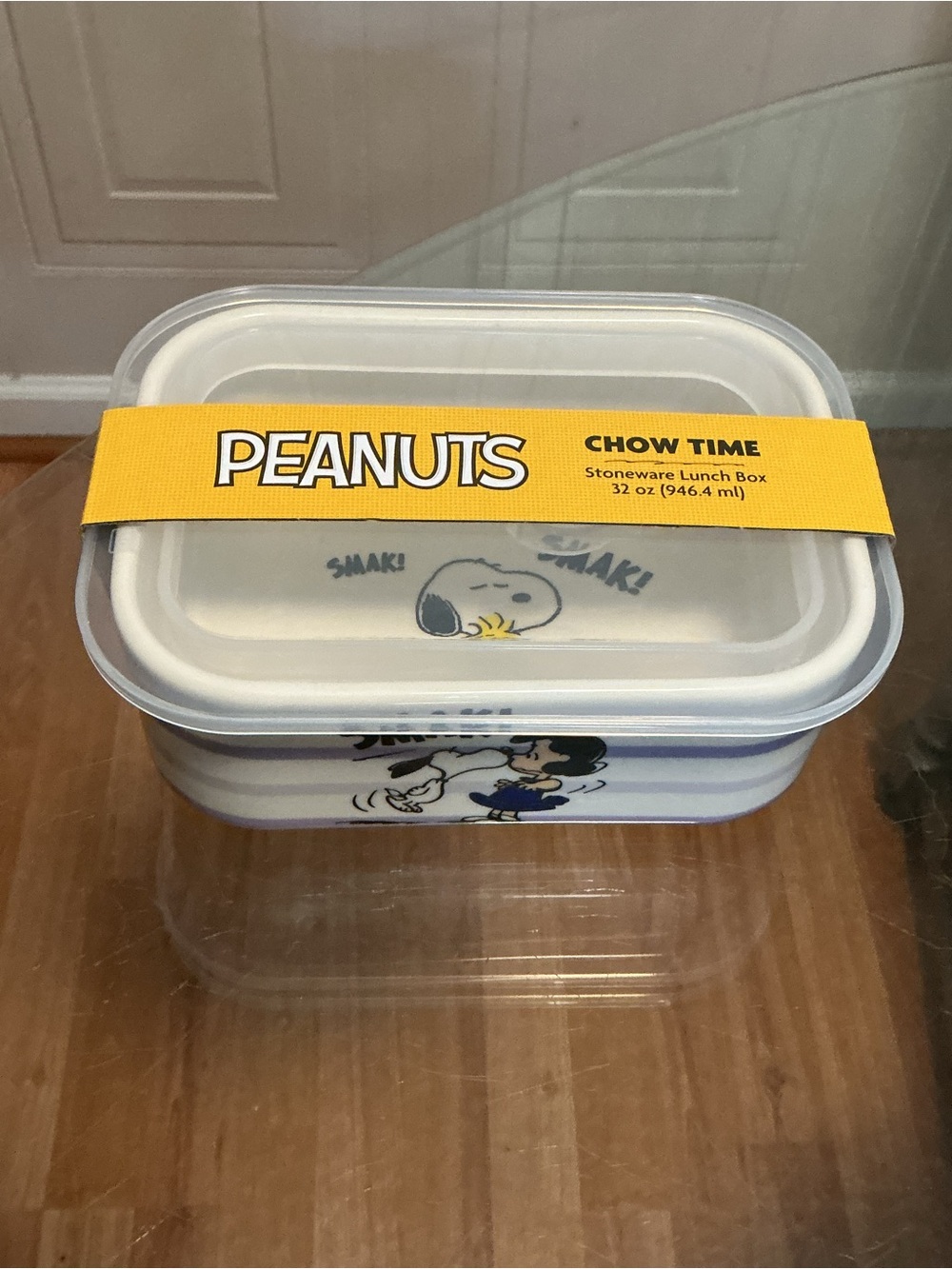 Peanuts Chow Time Stoneware Lunch Box 32oz Snoopy Charlie Brown Lucy Linus NEW - Picture 2 of 5